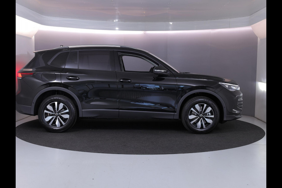 Volkswagen Tiguan Limited Edition 1.5 eHybrid 150 kW / 204 PK SUV 6 Stoelverwarming | Trekhaak | 360 camera