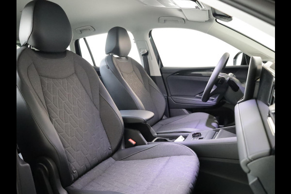 Volkswagen Tiguan Limited Edition 1.5 eHybrid 150 kW / 204 PK SUV 6 Stoelverwarming | Trekhaak | 360 camera