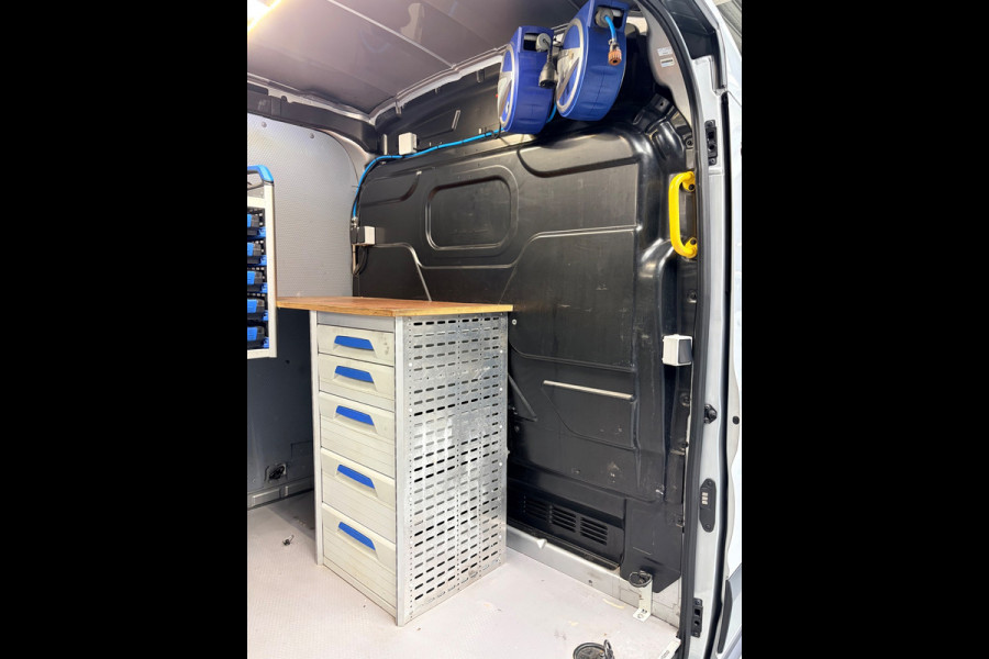 Ford Transit Automaat Servicewagen 350 2.0 TDCI 131PK euro6 L2H2 3Persoons Trend, Sortimo werkplaats inrichting, RIJKLAARPRIJS