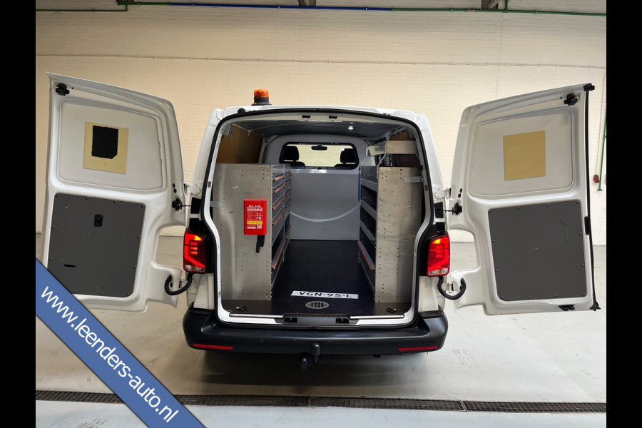 Volkswagen Transporter L2H1 DSG Automaat Servicewagen 2.0 TDI 150PK 4 Motion 4x4 euro6, Inrichting, V230, Trekhaak, RIJKLAARPRIJS!