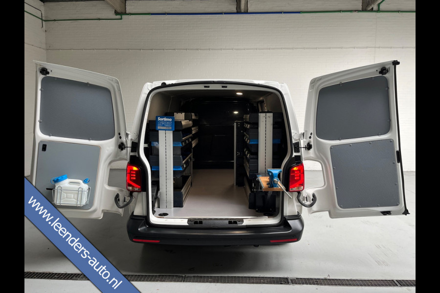 Volkswagen Transporter Automaat DSG Servicewagen 2.0 TDI 150pk L2H1 3Persoons Sortimo Inrichting, Airco, Navigatie, RIJKLAARPRIJS!