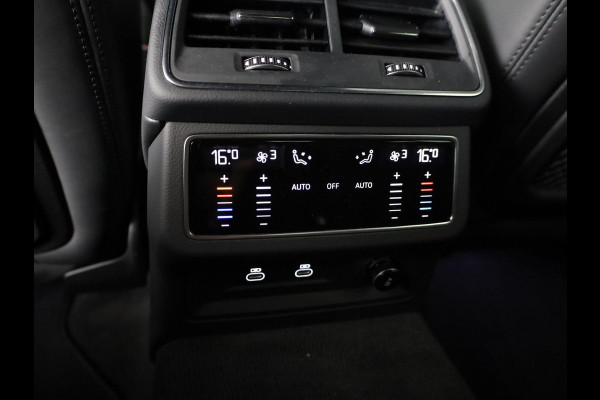 Audi A7 Sportback 50 TFSI e quattro Pro Line 299pk | Lederen bekleding | Head up Display | Wegklapbare trekhaak  | 20 inch Lichtmetalen velgen | Verlengde garantie | Stoelverwarming