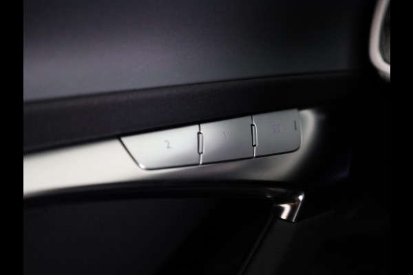 Audi A7 Sportback 50 TFSI e quattro Pro Line 299pk | Lederen bekleding | Head up Display | Wegklapbare trekhaak  | 20 inch Lichtmetalen velgen | Verlengde garantie | Stoelverwarming