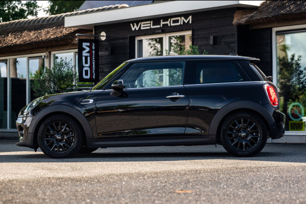 MINI 3-deurs 1.5 One Chili NL Auto I Dealeronderhouden I NAP I Sportstoelen I Parkeersensoren I Keyless I Led I Half Leder