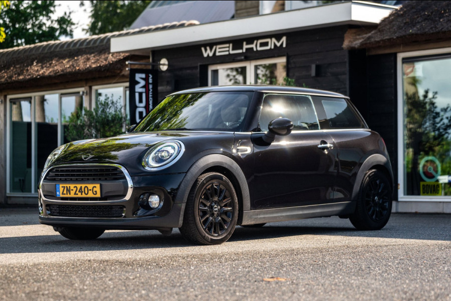 MINI 3-deurs 1.5 One Chili NL Auto I Dealeronderhouden I NAP I Sportstoelen I Parkeersensoren I Keyless I Led I Half Leder
