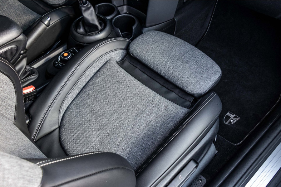 MINI 3-deurs 1.5 One Chili NL Auto I Dealeronderhouden I NAP I Sportstoelen I Parkeersensoren I Keyless I Led I Half Leder