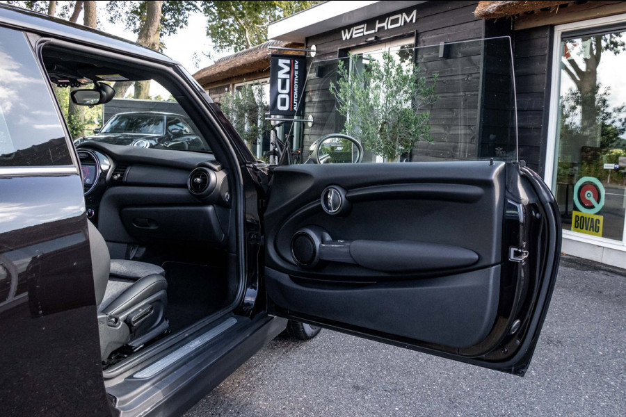 MINI 3-deurs 1.5 One Chili NL Auto I Dealeronderhouden I NAP I Sportstoelen I Parkeersensoren I Keyless I Led I Half Leder