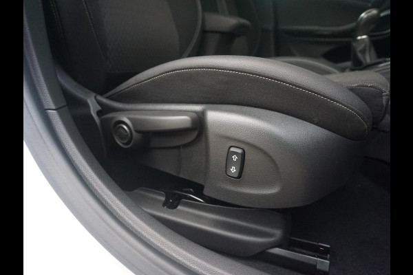 Opel Astra 1.4 Turbo Innovation | Carplay | Afn. Trekhaak | 1.450kg trekgewicht