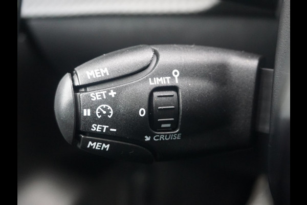 Peugeot 208 1.2 PureTech 100 GT | 360 camera | Panoramadak | Carplay |