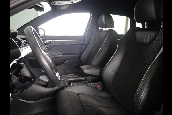 Audi Q3 45 TFSI e S edition 245 pk S-tronic | Navigatie | Parkeersensoren | Achteruitrijcamera | Matrix LED koplampen | Lichtmetalen velgen 20" | Elektr. voorstoelen | S-Line |
