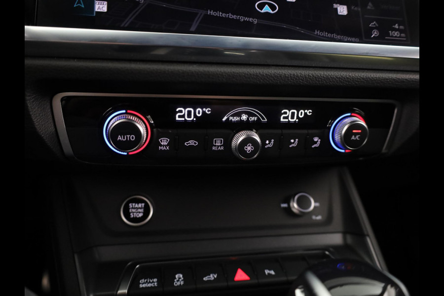 Audi Q3 45 TFSI e S edition 245 pk S-tronic | Navigatie | Parkeersensoren | Achteruitrijcamera | Matrix LED koplampen | Lichtmetalen velgen 20" | Elektr. voorstoelen | S-Line |