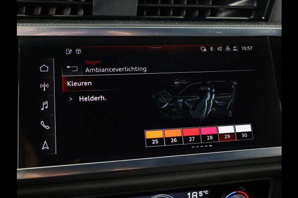 Audi Q3 45 TFSI e S edition 245 pk S-tronic | Navigatie | Parkeersensoren | Achteruitrijcamera | Matrix LED koplampen | Lichtmetalen velgen 20" | Elektr. voorstoelen | S-Line |