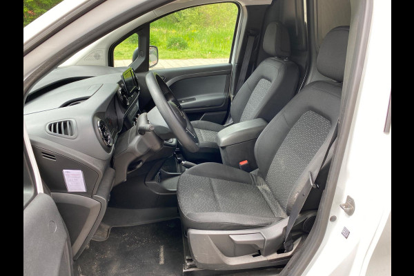 Mercedes-Benz Citan 108 CDI L1 Pro GARANTIE TOT 01-2033! LM VELG. TREKHAAK. . CRUISE CONTROL . SLECHTS 47.000 KM . 1E EIG. ANDRIOD AUTO & APPLE CARPLAY .