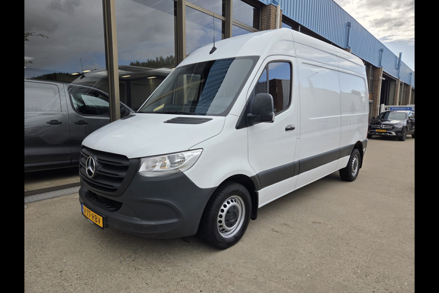 Mercedes-Benz Sprinter Automaat 110Kw/150Pk Airco Navi Achteruitrijcamera Achteropstap Cruisecontrol Stoelverwarming