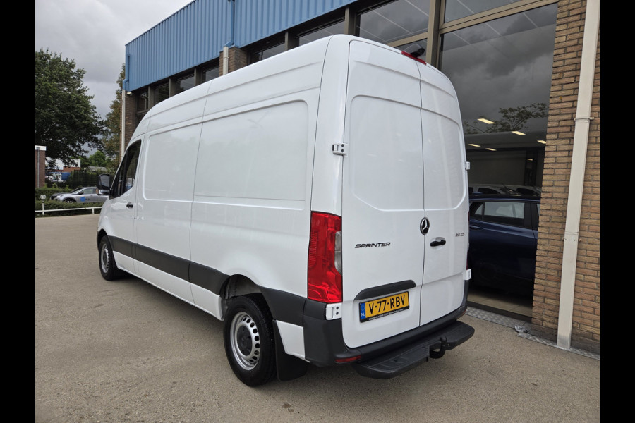 Mercedes-Benz Sprinter Automaat 110Kw/150Pk Airco Navi Achteruitrijcamera Achteropstap Cruisecontrol Stoelverwarming