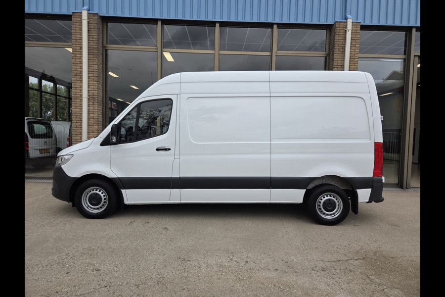 Mercedes-Benz Sprinter Automaat 110Kw/150Pk Airco Navi Achteruitrijcamera Achteropstap Cruisecontrol Stoelverwarming