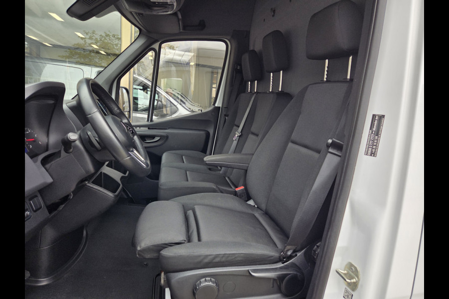 Mercedes-Benz Sprinter Automaat 110Kw/150Pk Airco Navi Achteruitrijcamera Achteropstap Cruisecontrol Stoelverwarming