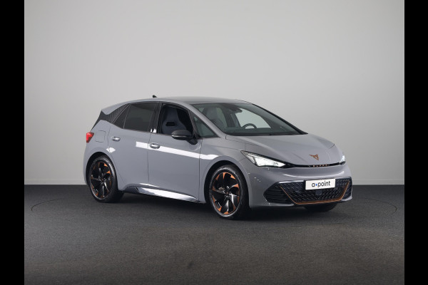 CUPRA Born Performance 82 kWh 230 pk | Navigatie | Parkeersensoren | Achteruitrijcamera | Elektr. voorstoelen | Stoel/stuur verwarming |