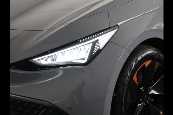 CUPRA Born Performance 82 kWh 230 pk | Navigatie | Parkeersensoren | Achteruitrijcamera | Elektr. voorstoelen | Stoel/stuur verwarming |