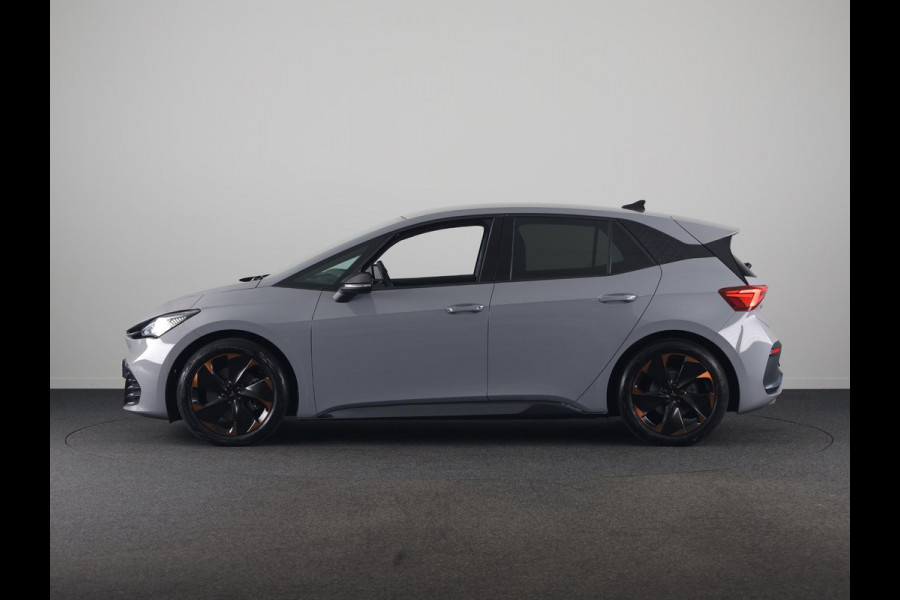 CUPRA Born Performance 82 kWh 230 pk | Navigatie | Parkeersensoren | Achteruitrijcamera | Elektr. voorstoelen | Stoel/stuur verwarming |