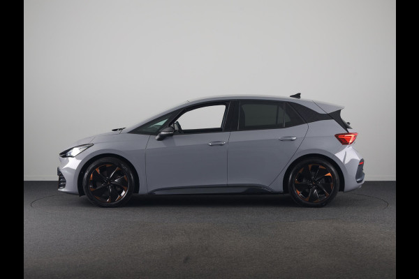 CUPRA Born Performance 82 kWh 230 pk | Navigatie | Parkeersensoren | Achteruitrijcamera | Elektr. voorstoelen | Stoel/stuur verwarming |