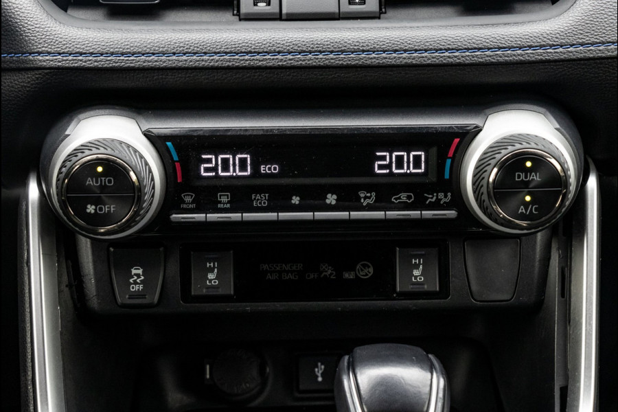 Toyota RAV4 2.5 Hybrid Style AWD I Camera I JBL I Half Leder I Adaptive Cruise I Stoelverwarming I CarPlay I Keyless