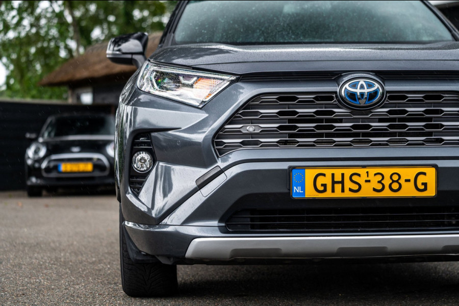 Toyota RAV4 2.5 Hybrid Style AWD I Camera I JBL I Half Leder I Adaptive Cruise I Stoelverwarming I CarPlay I Keyless