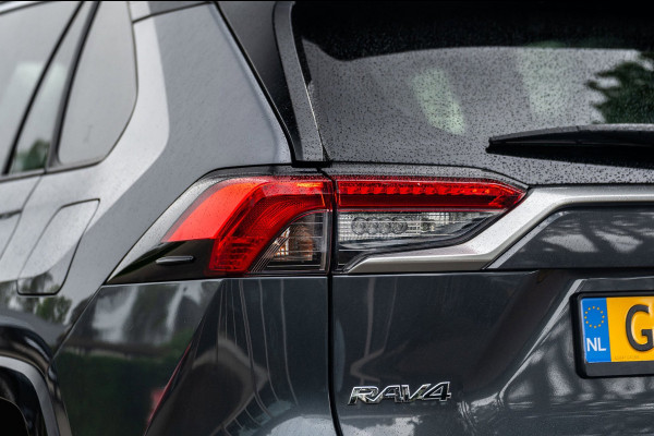 Toyota RAV4 2.5 Hybrid Style AWD I Camera I JBL I Half Leder I Adaptive Cruise I Stoelverwarming I CarPlay I Keyless