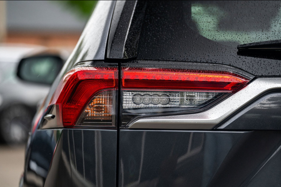 Toyota RAV4 2.5 Hybrid Style AWD I Camera I JBL I Half Leder I Adaptive Cruise I Stoelverwarming I CarPlay I Keyless