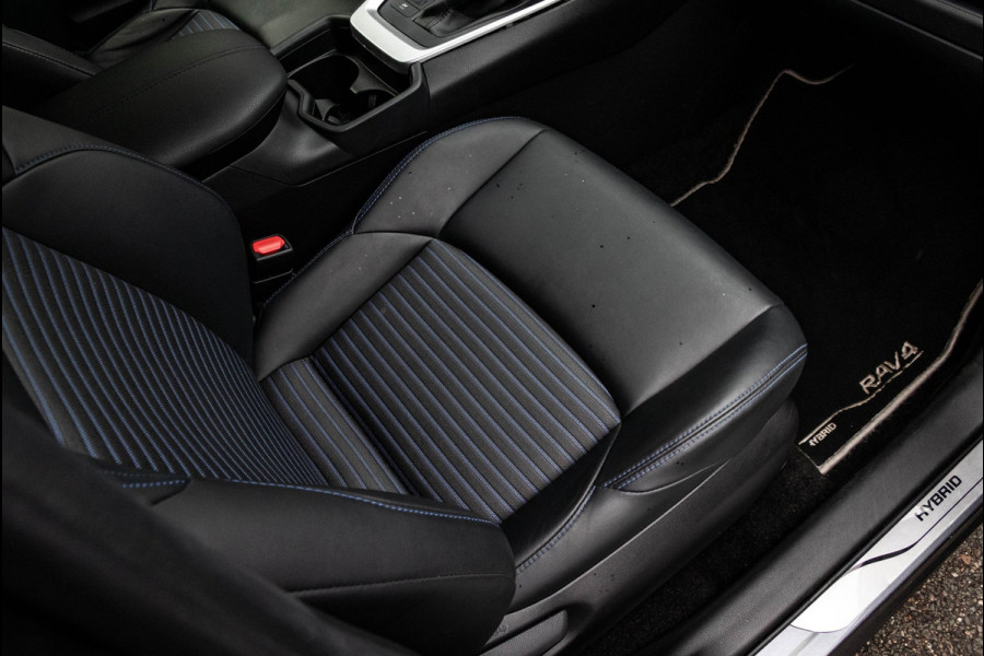 Toyota RAV4 2.5 Hybrid Style AWD I Camera I JBL I Half Leder I Adaptive Cruise I Stoelverwarming I CarPlay I Keyless