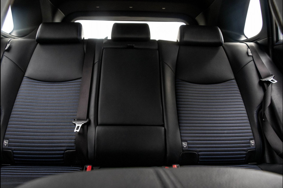 Toyota RAV4 2.5 Hybrid Style AWD I Camera I JBL I Half Leder I Adaptive Cruise I Stoelverwarming I CarPlay I Keyless