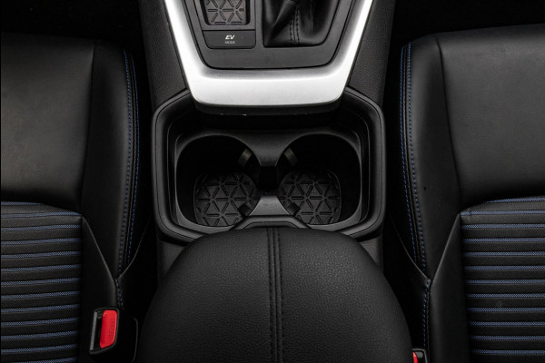 Toyota RAV4 2.5 Hybrid Style AWD I Camera I JBL I Half Leder I Adaptive Cruise I Stoelverwarming I CarPlay I Keyless