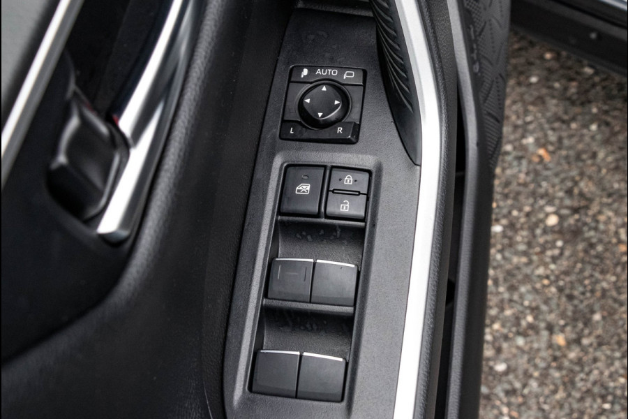 Toyota RAV4 2.5 Hybrid Style AWD I Camera I JBL I Half Leder I Adaptive Cruise I Stoelverwarming I CarPlay I Keyless