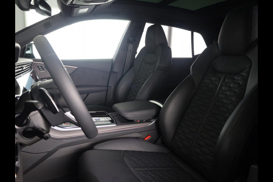 Audi RS Q8 4.0 TFSI quattro Performance 640pk | Panoramadak  | B&O Advanced | Keramisch | Vierwiel besturing | HD Matrix Laser | Head up Display | | Stoelverwarming/koeling + massage | Trekhaak wegklapbaar |