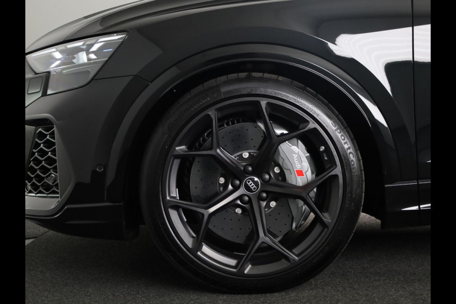 Audi RS Q8 4.0 TFSI quattro Performance 640pk | Panoramadak  | B&O Advanced | Keramisch | Vierwiel besturing | HD Matrix Laser | Head up Display | | Stoelverwarming/koeling + massage | Trekhaak wegklapbaar |