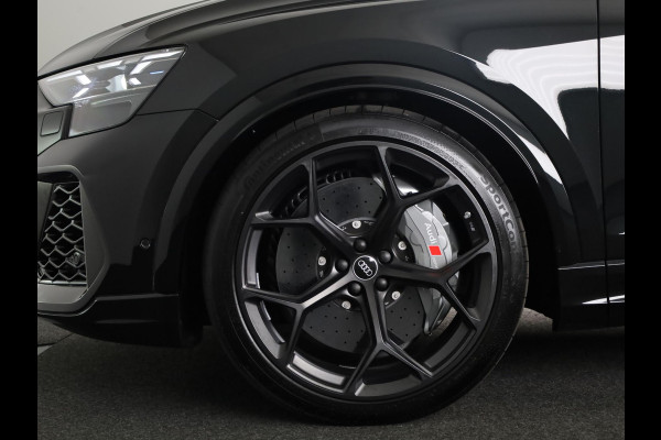 Audi RS Q8 4.0 TFSI quattro Performance 640pk | Panoramadak  | B&O Advanced | Keramisch | Vierwiel besturing | HD Matrix Laser | Head up Display | | Stoelverwarming/koeling + massage | Trekhaak wegklapbaar |