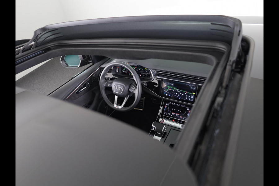 Audi RS Q8 4.0 TFSI quattro Performance 640pk | Panoramadak  | B&O Advanced | Keramisch | Vierwiel besturing | HD Matrix Laser | Head up Display | | Stoelverwarming/koeling + massage | Trekhaak wegklapbaar |