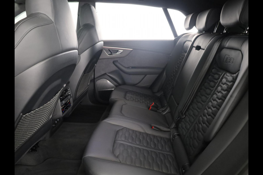 Audi RS Q8 4.0 TFSI quattro Performance 640pk | Panoramadak  | B&O Advanced | Keramisch | Vierwiel besturing | HD Matrix Laser | Head up Display | | Stoelverwarming/koeling + massage | Trekhaak wegklapbaar |