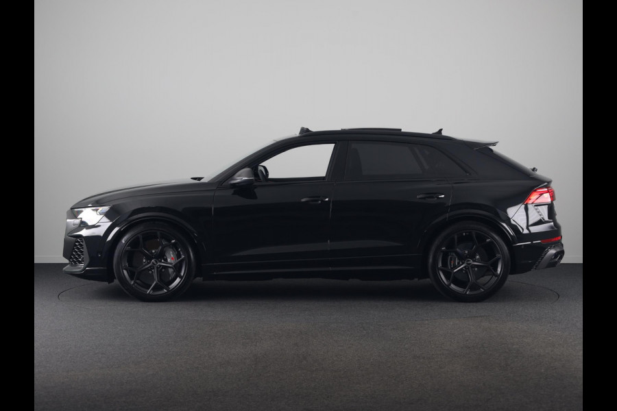 Audi RS Q8 4.0 TFSI quattro Performance 640pk | Panoramadak  | B&O Advanced | Keramisch | Vierwiel besturing | HD Matrix Laser | Head up Display | | Stoelverwarming/koeling + massage | Trekhaak wegklapbaar |