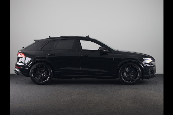 Audi RS Q8 4.0 TFSI quattro Performance 640pk | Panoramadak  | B&O Advanced | Keramisch | Vierwiel besturing | HD Matrix Laser | Head up Display | | Stoelverwarming/koeling + massage | Trekhaak wegklapbaar |