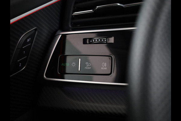 Audi RS Q8 4.0 TFSI quattro Performance 640pk | Panoramadak  | B&O Advanced | Keramisch | Vierwiel besturing | HD Matrix Laser | Head up Display | | Stoelverwarming/koeling + massage | Trekhaak wegklapbaar |