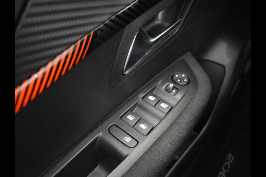 Peugeot 208 1.2 PureTech Active .
