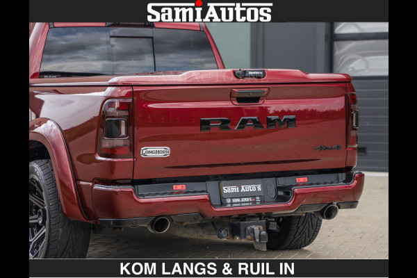 Dodge Ram LONGHORN | WIDE BODY | 5.7 V8 | BREDE WIELEN | BOM VOL | HUD | BRUIN LEDER | LUCHTVERING | PANODAK | RONDOM CAMERA | OPEN UITLAA DUBBELE CABINE | 5 PERSOONS | CREW CAB DC | SPECIAL ONE | DEALER ONDERHOUDEN | Eerste eigenaar |