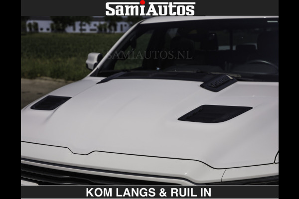 Dodge Ram SPORT V8 5.7 402PK | Krachtige Hemi | Panorama Dak | 12' Scherm Comfortabele Dubbele Cabine met Royale 5 Zitplaatsen | NIEUW EN BPM vrij | Nu Leverbaar uit Voorraad | Nr 2529 - 1277 | De specialist in Amerikaanse pick‑ups in Nederland en Europa.