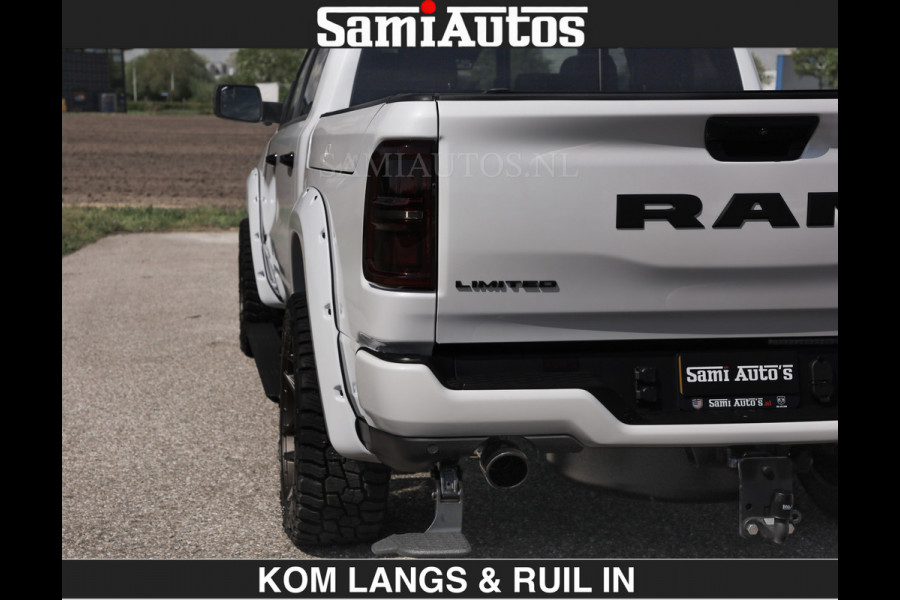 Dodge Ram Limited 540 PK De Meest Luxe en Volle Pick-Up in zijn Klasse | Massage + Full Option | Comfortabele Dubbele Cabine met Royale 5 Zitplaatsen | BPM vrij | Nu Leverbaar uit Voorraad | Voorraad Nr 2351 - 7478 | De specialist in Amerikaanse pick‑ups in Nederland en Europa.