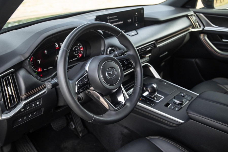 Mazda CX-60 2.5 e-SkyActiv PHEV Homura Plus 360 CAMERA / STOELVERWARMING + KOELING / CARPLAY / ADAPTIVE CRUISE