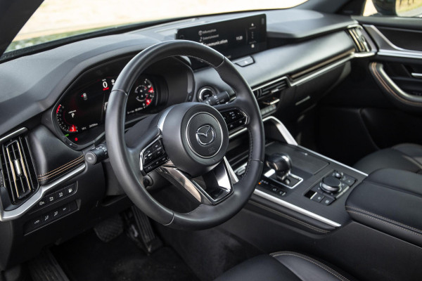 Mazda CX-60 2.5 e-SkyActiv PHEV Homura Plus 360 CAMERA / STOELVERWARMING + KOELING / CARPLAY / ADAPTIVE CRUISE