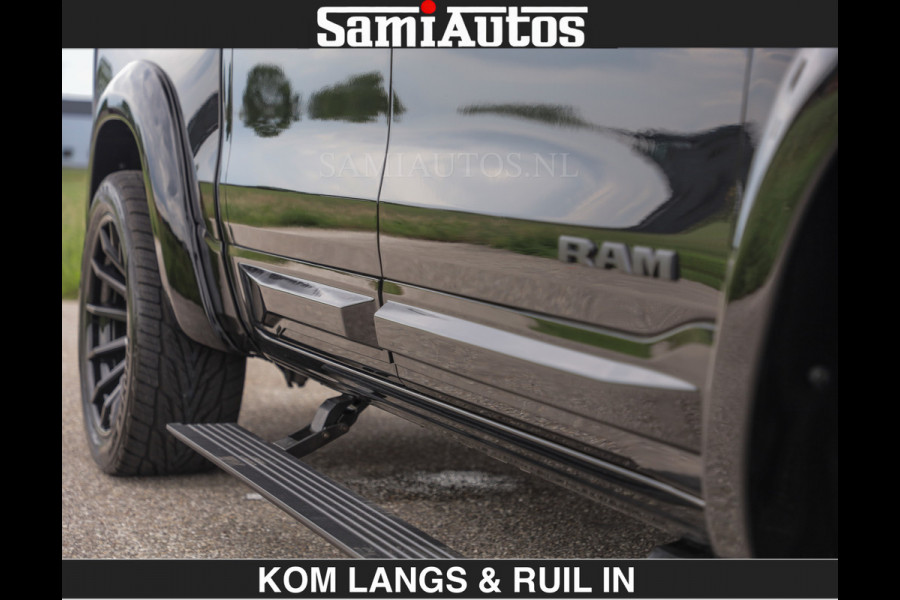 Dodge Ram BOM VOL | Night Premium | Full Option | De Meest Luxe Pick-Up in zijn Klasse | Comfortabele Dubbele Cabine met Royale 5 Zitplaatsen | BPM vrij | Nu Leverbaar uit Voorraad | Voorraad Nr 2287 - 3384 | De specialist in Amerikaanse pick‑ups in Nederland en Europa.