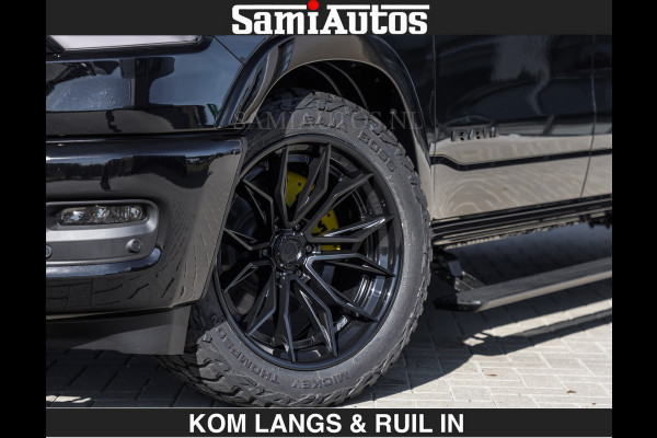 Dodge Ram Limited Night H.O 540HP 706Nm | Massage + Full Option | De Meest Luxe en Volle Pick-Up in zijn Klasse | Comfortabele Dubbele Cabine met Royale 5 Zitplaatsen | BPM vrij | Nu Leverbaar uit Voorraad | Voorraad Nr 2356 - 0990 | De specialist in Amerikaanse pick‑ups in Nederland en Europa.