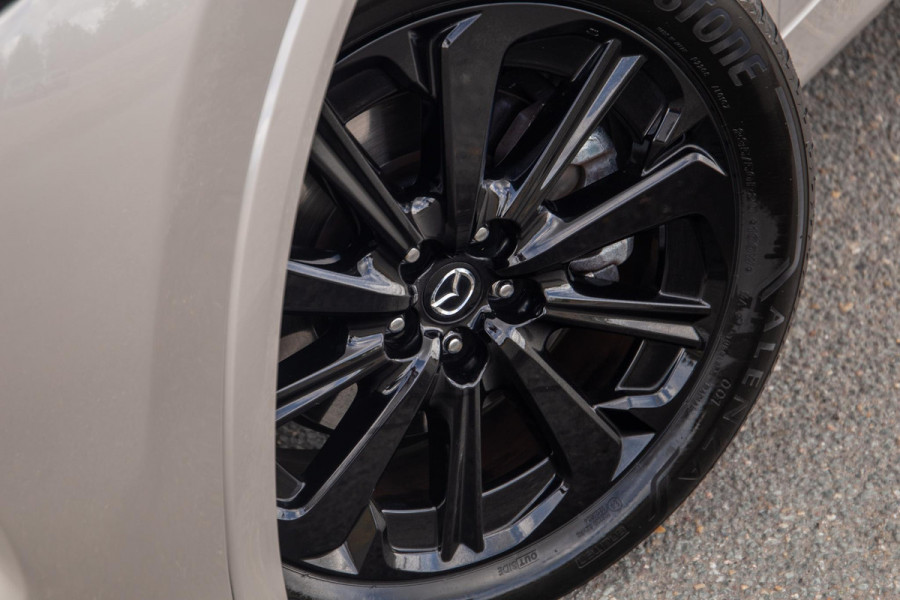 Mazda CX-60 2.5 e-SkyActiv PHEV Homura Plus 360 CAMERA / TREKHAAK / STOELVERWARMING + KOELING / CARPLAY / ADAPTIVE CRUISE